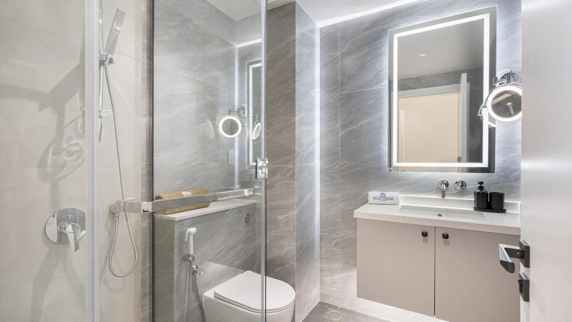 Palm Home Next To Nakheel Mall With Private Beach Dubai United Arab Emirates