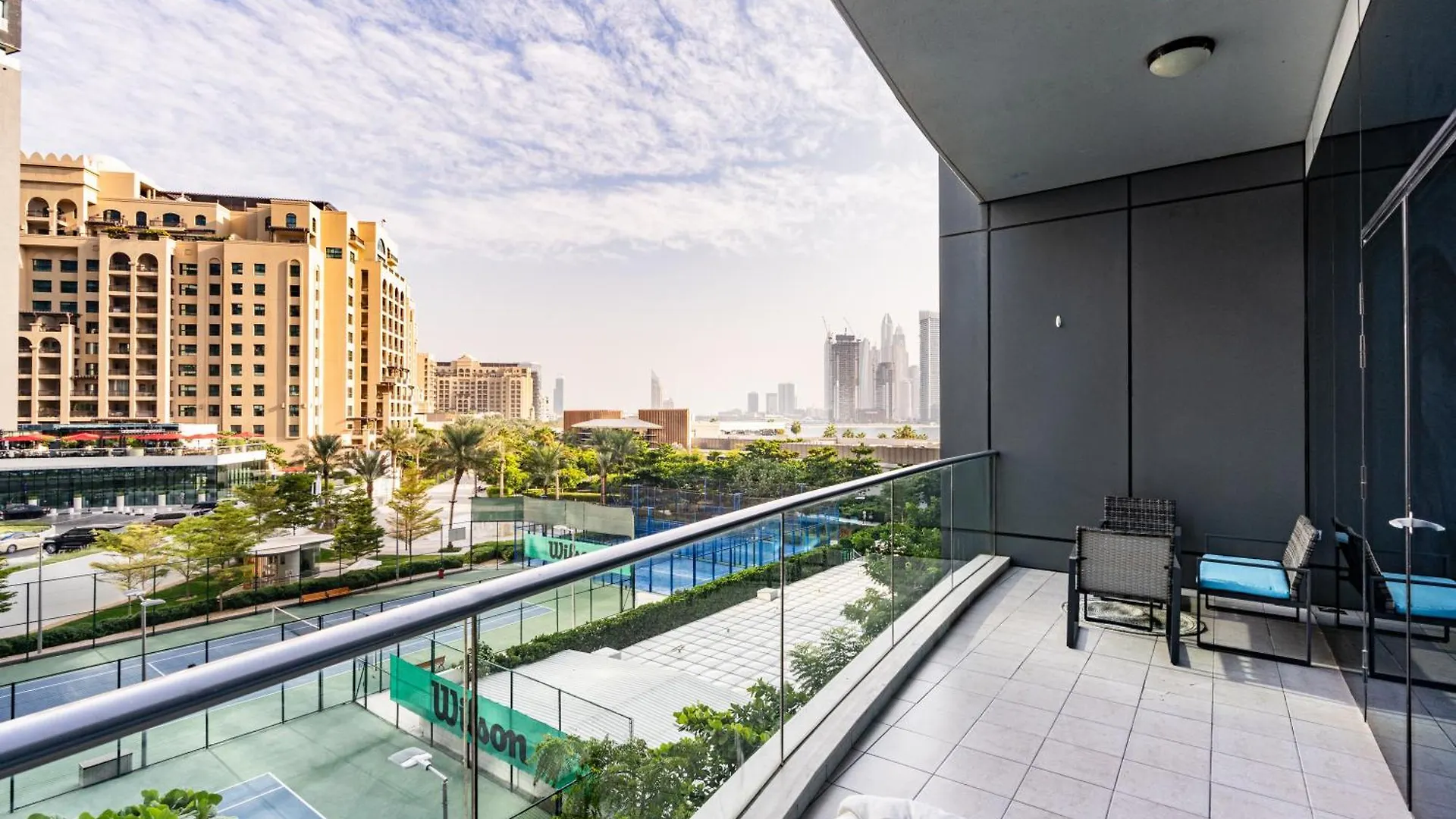 Palm Home Next To Nakheel Mall With Private Beach Dubai United Arab Emirates